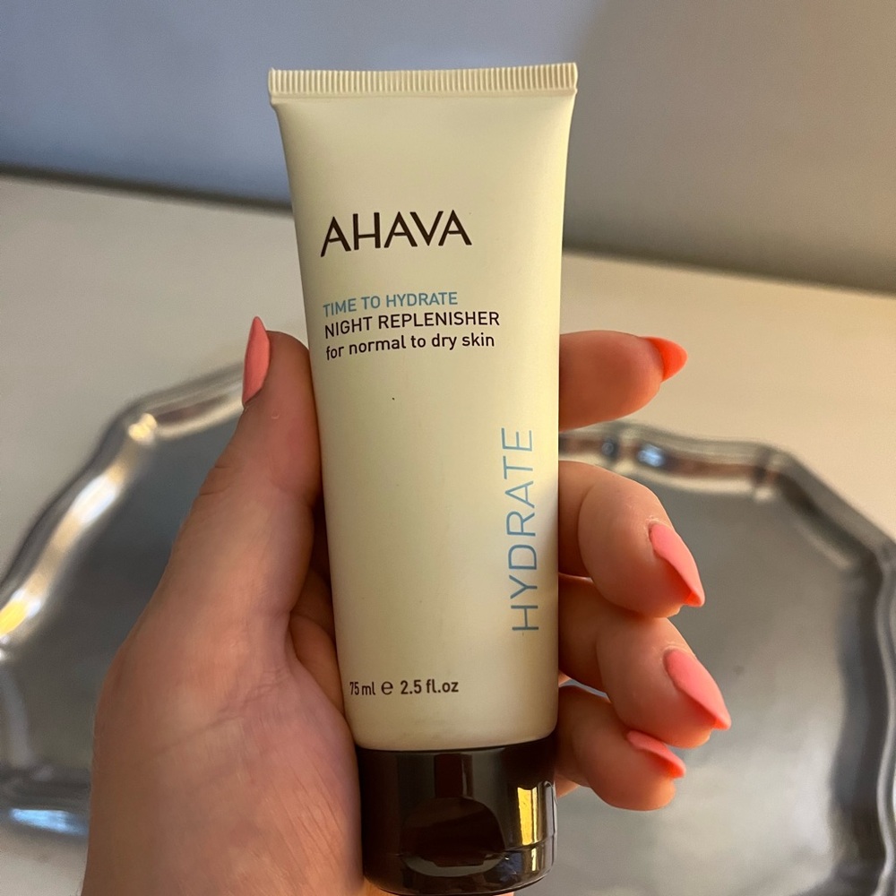 AHAVA Time to Hydrate